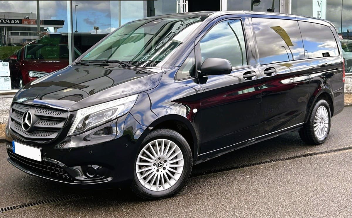 Scenic view of Malaga with a MarbeTaxi waiting